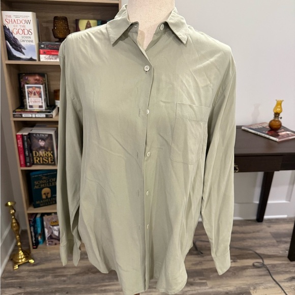 Saks Fifth Avenue | Green Casual Button Down Shirt 100% SILK - Picture 1 of 4